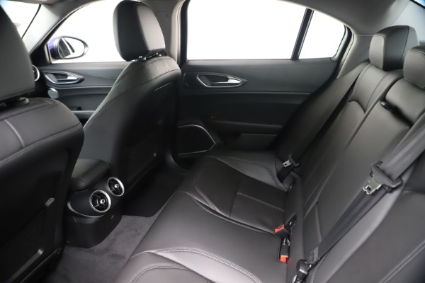 New 2020 Alfa Romeo Giulia Ti Q4 for sale $49,245 at Bentley Greenwich in Greenwich CT 06830 19