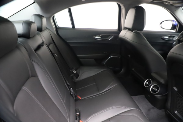 New 2020 Alfa Romeo Giulia Ti Q4 for sale $49,245 at Bentley Greenwich in Greenwich CT 06830 27