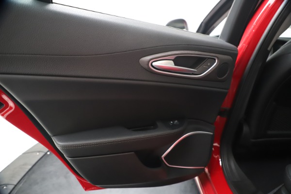 New 2020 Alfa Romeo Giulia Ti Q4 for sale $42,745 at Bentley Greenwich in Greenwich CT 06830 20