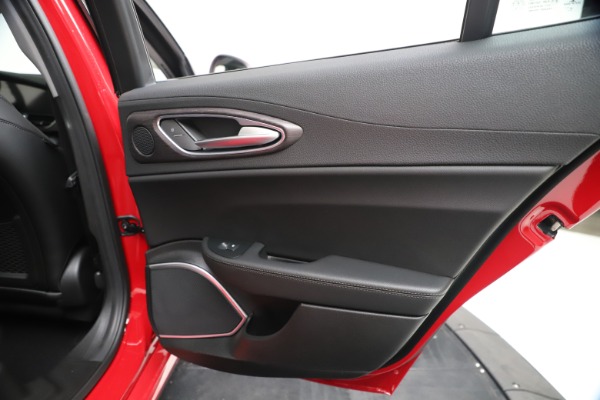 New 2020 Alfa Romeo Giulia Ti Q4 for sale $42,745 at Bentley Greenwich in Greenwich CT 06830 28