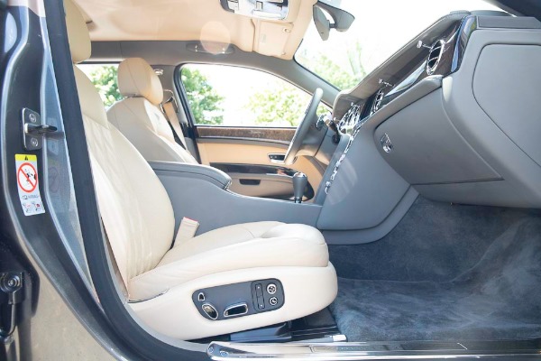 Used 2017 Bentley Mulsanne EWB for sale Sold at Bentley Greenwich in Greenwich CT 06830 23