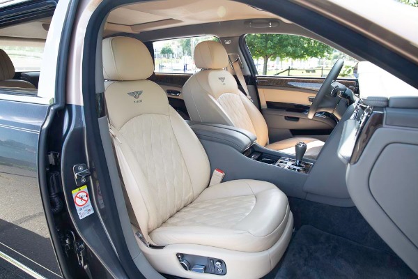 Used 2017 Bentley Mulsanne EWB for sale Sold at Bentley Greenwich in Greenwich CT 06830 25