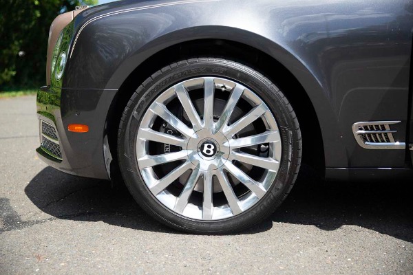 Used 2017 Bentley Mulsanne EWB for sale Sold at Bentley Greenwich in Greenwich CT 06830 28