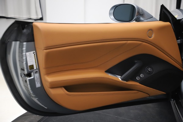 Used 2017 Ferrari California T for sale Sold at Bentley Greenwich in Greenwich CT 06830 22