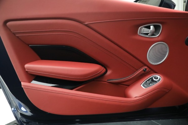 New 2020 Aston Martin Vantage Coupe for sale $177,481 at Bentley Greenwich in Greenwich CT 06830 17