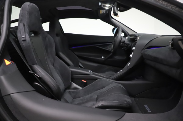 New 2020 McLaren 720S Coupe for sale $347,550 at Bentley Greenwich in Greenwich CT 06830 17