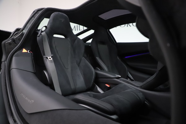 New 2020 McLaren 720S Coupe for sale $347,550 at Bentley Greenwich in Greenwich CT 06830 18