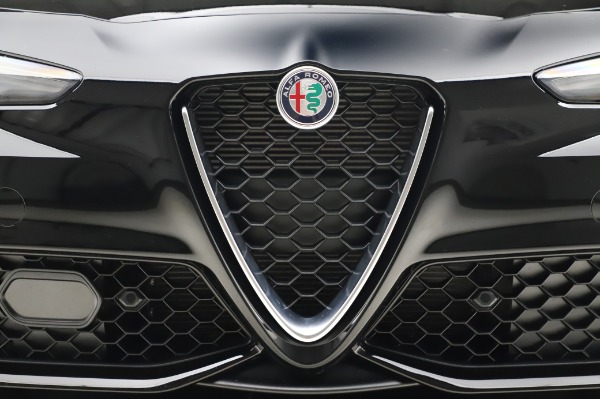 New 2020 Alfa Romeo Giulia Sport Q4 for sale Sold at Bentley Greenwich in Greenwich CT 06830 13