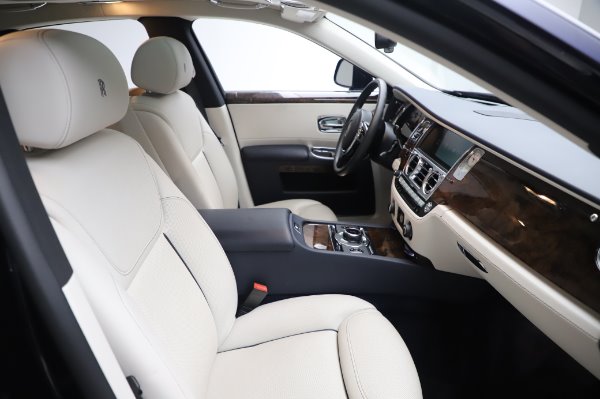 Used 2016 Rolls-Royce Ghost for sale Sold at Bentley Greenwich in Greenwich CT 06830 13