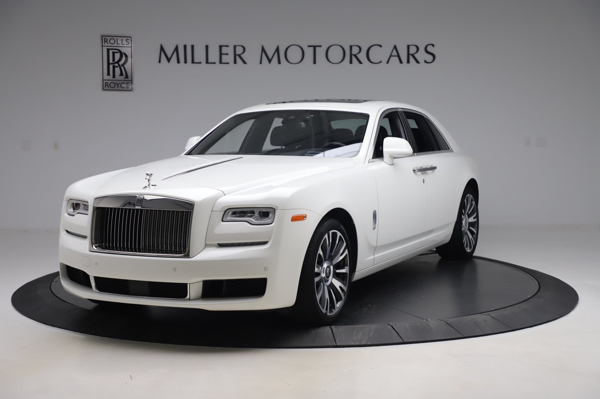 Used 2018 Rolls-Royce Ghost for sale Sold at Bentley Greenwich in Greenwich CT 06830 1