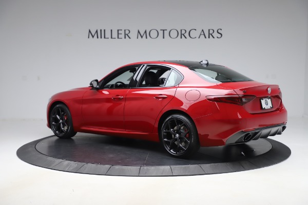 New 2020 Alfa Romeo Giulia Sport Q4 for sale Sold at Bentley Greenwich in Greenwich CT 06830 4