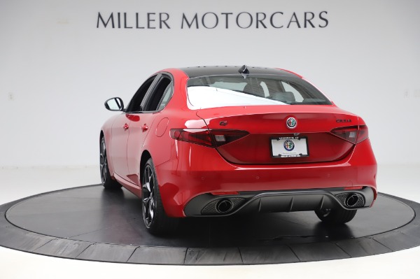 New 2020 Alfa Romeo Giulia Sport Q4 for sale Sold at Bentley Greenwich in Greenwich CT 06830 5