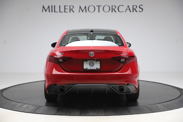 New 2020 Alfa Romeo Giulia Sport Q4 for sale Sold at Bentley Greenwich in Greenwich CT 06830 6