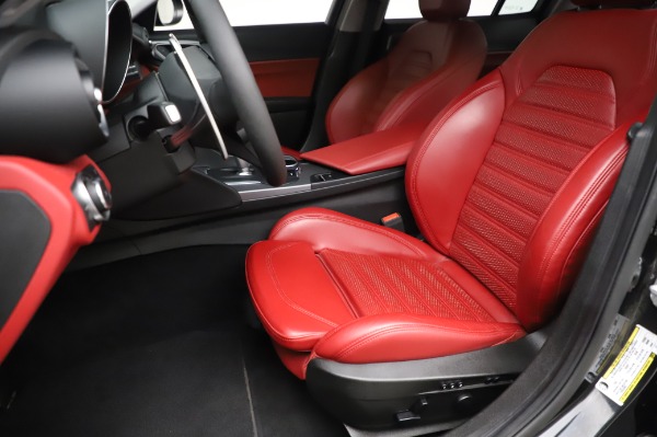 Used 2017 Alfa Romeo Giulia Ti Sport for sale Sold at Bentley Greenwich in Greenwich CT 06830 15