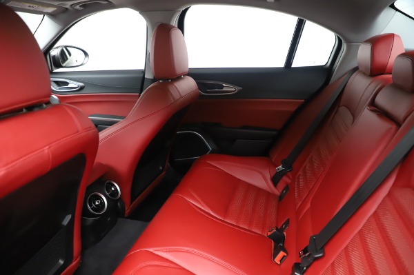 Used 2017 Alfa Romeo Giulia Ti Sport for sale Sold at Bentley Greenwich in Greenwich CT 06830 19