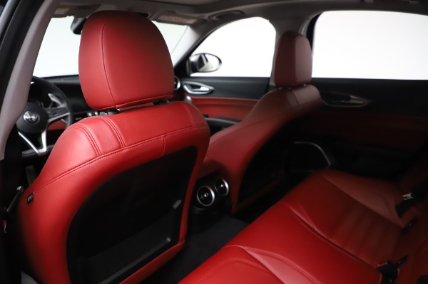 Used 2017 Alfa Romeo Giulia Ti Sport for sale Sold at Bentley Greenwich in Greenwich CT 06830 20