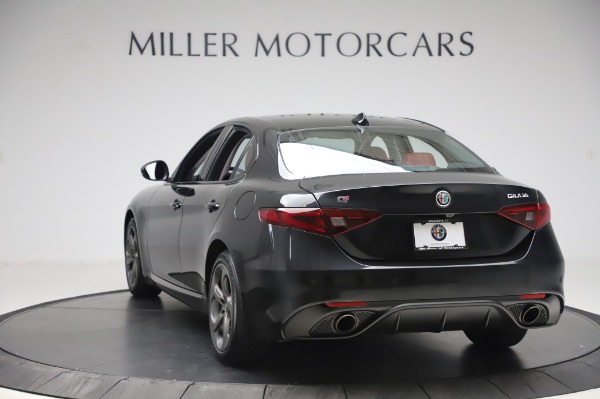 Used 2017 Alfa Romeo Giulia Ti Sport for sale Sold at Bentley Greenwich in Greenwich CT 06830 5