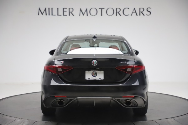 Used 2017 Alfa Romeo Giulia Ti Sport for sale Sold at Bentley Greenwich in Greenwich CT 06830 6