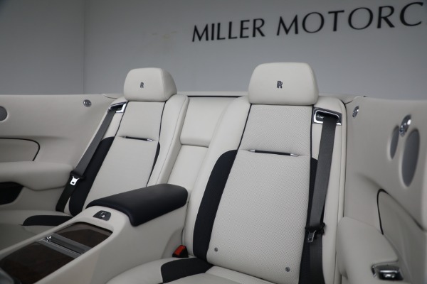 Used 2017 Rolls-Royce Dawn for sale $244,900 at Bentley Greenwich in Greenwich CT 06830 27