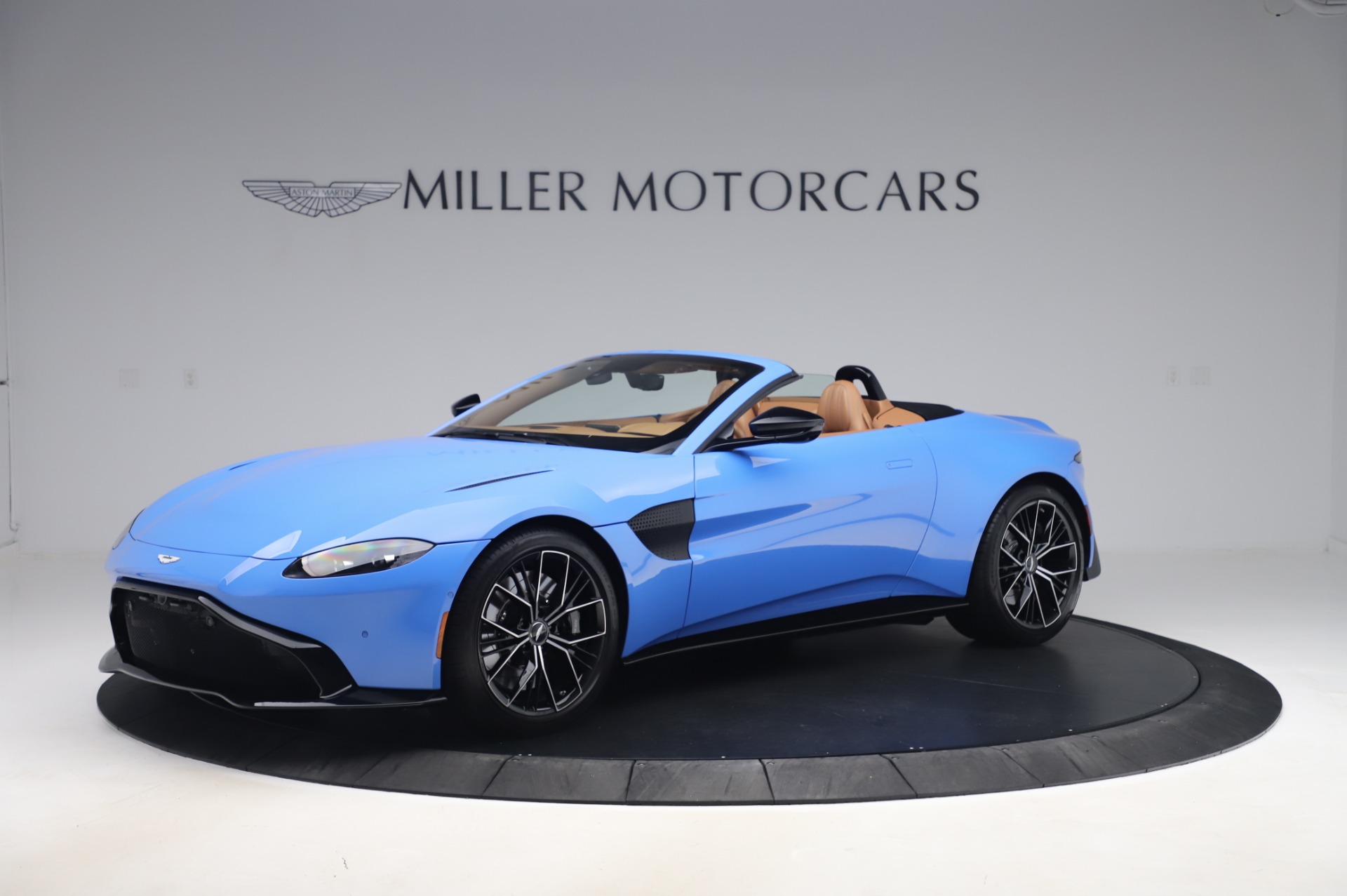 New 2021 Aston Martin Vantage Roadster for sale Call for price at Bentley Greenwich in Greenwich CT 06830 1