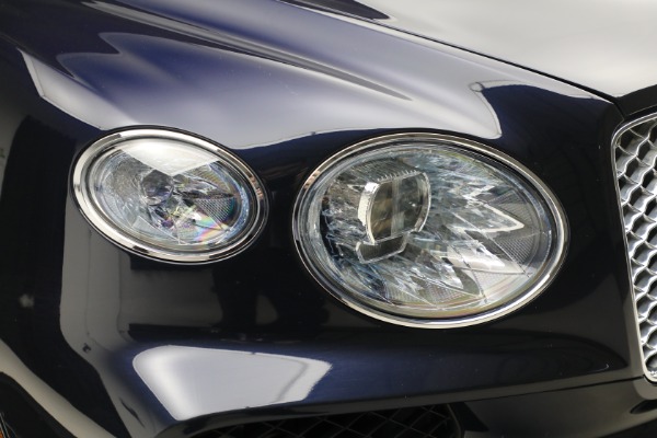 Used 2021 Bentley Bentayga V8 for sale $133,900 at Bentley Greenwich in Greenwich CT 06830 15