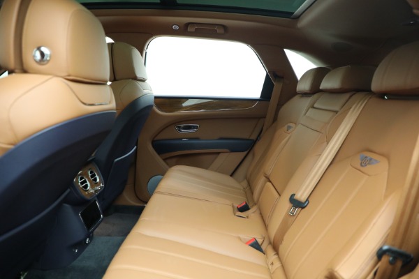 Used 2021 Bentley Bentayga V8 for sale $133,900 at Bentley Greenwich in Greenwich CT 06830 23