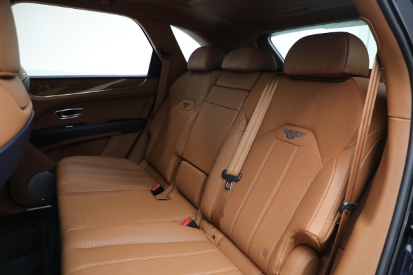 Used 2021 Bentley Bentayga V8 for sale $133,900 at Bentley Greenwich in Greenwich CT 06830 24