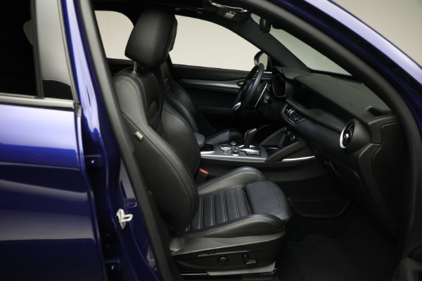 Used 2020 Alfa Romeo Stelvio Ti Sport Q4 for sale Sold at Bentley Greenwich in Greenwich CT 06830 27