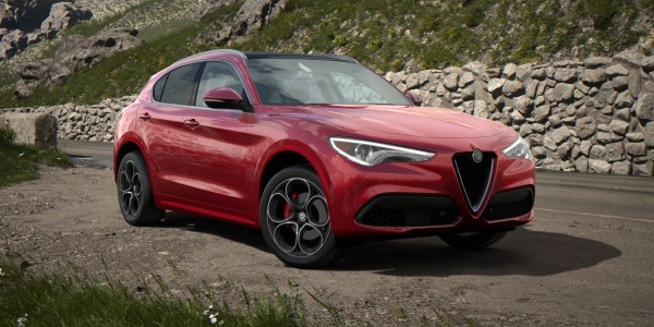 New 2020 Alfa Romeo Stelvio Ti Lusso Q4 for sale $54,745 at Bentley Greenwich in Greenwich CT 06830 2