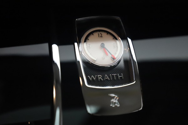 Used 2014 Rolls-Royce Wraith for sale Sold at Bentley Greenwich in Greenwich CT 06830 25