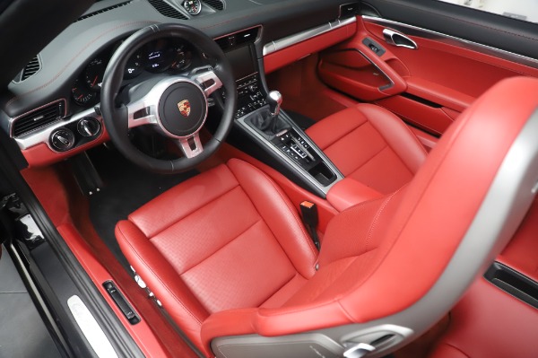 Used 2015 Porsche 911 Carrera S for sale Sold at Bentley Greenwich in Greenwich CT 06830 17