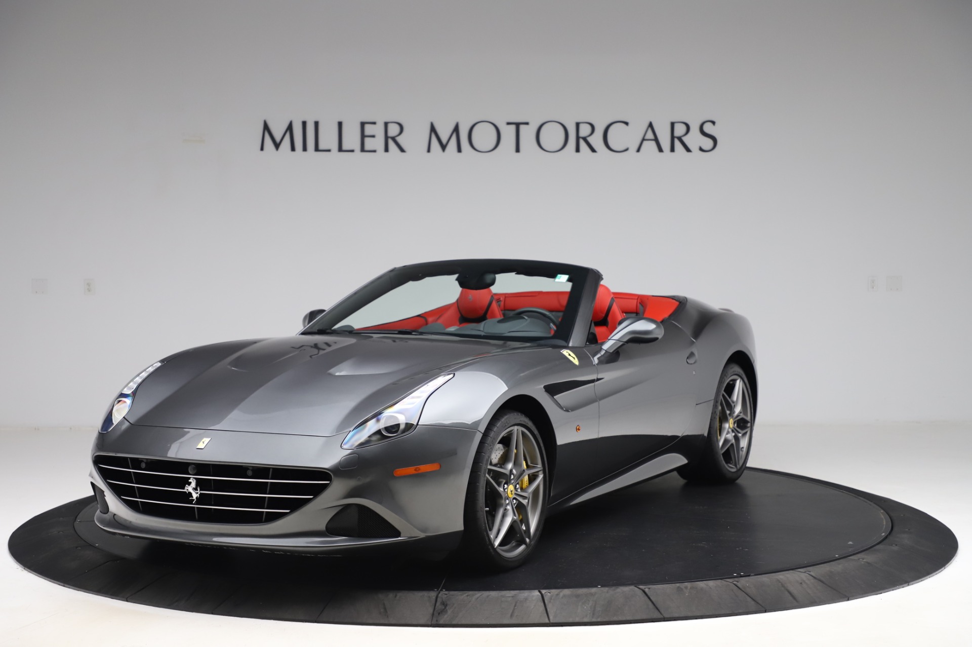 Used 2015 Ferrari California T for sale Sold at Bentley Greenwich in Greenwich CT 06830 1