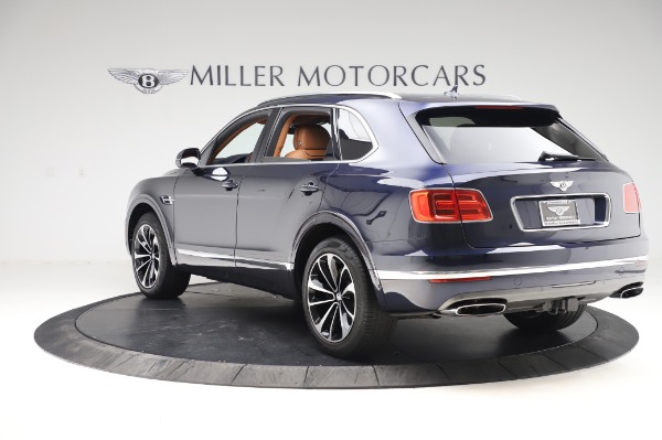 Used 2018 Bentley Bentayga W12 Signature Edition for sale Sold at Bentley Greenwich in Greenwich CT 06830 5