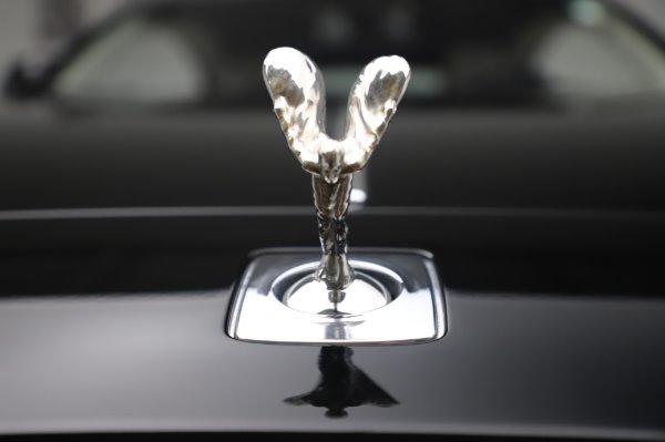 Used 2015 Rolls-Royce Wraith for sale Sold at Bentley Greenwich in Greenwich CT 06830 28