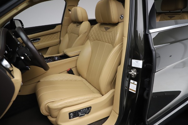 Used 2018 Bentley Bentayga W12 Signature Edition for sale Sold at Bentley Greenwich in Greenwich CT 06830 20