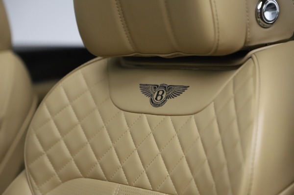 Used 2018 Bentley Bentayga W12 Signature Edition for sale Sold at Bentley Greenwich in Greenwich CT 06830 21