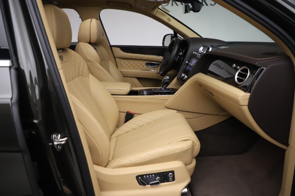 Used 2018 Bentley Bentayga W12 Signature Edition for sale Sold at Bentley Greenwich in Greenwich CT 06830 26