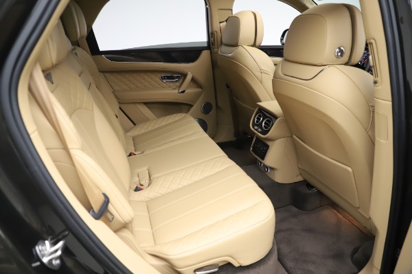 Used 2018 Bentley Bentayga W12 Signature Edition for sale Sold at Bentley Greenwich in Greenwich CT 06830 28
