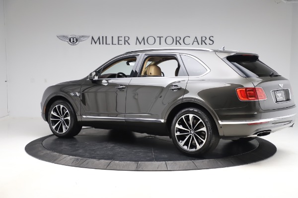 Used 2018 Bentley Bentayga W12 Signature Edition for sale Sold at Bentley Greenwich in Greenwich CT 06830 4