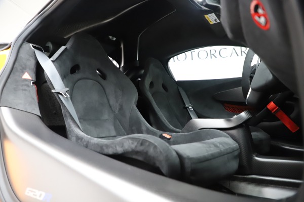 New 2020 McLaren 620R Coupe for sale Call for price at Bentley Greenwich in Greenwich CT 06830 27