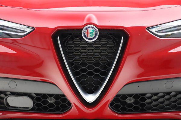 New 2020 Alfa Romeo Stelvio Sport Q4 for sale Sold at Bentley Greenwich in Greenwich CT 06830 28