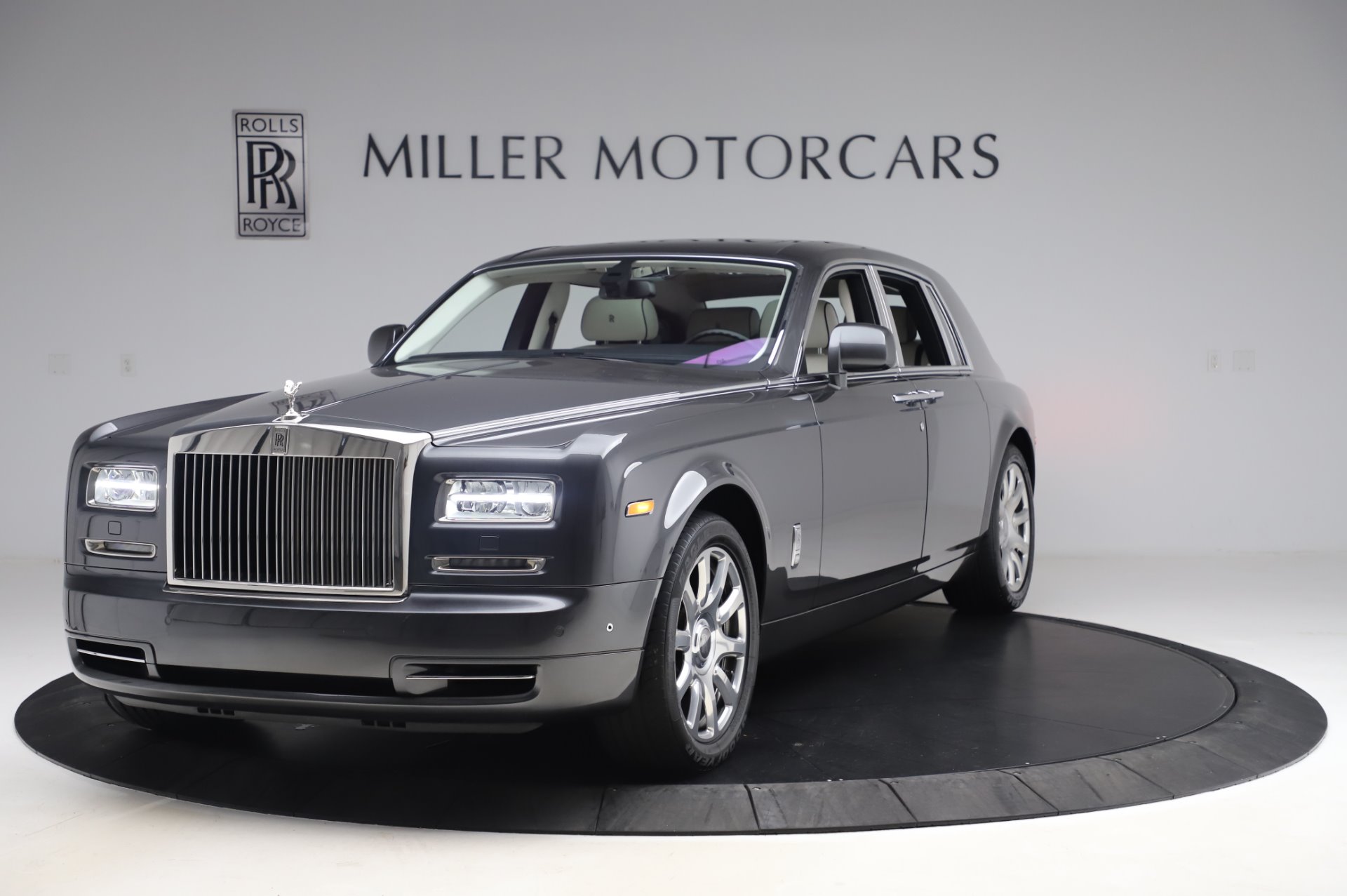 Used 2014 Rolls-Royce Phantom for sale Sold at Bentley Greenwich in Greenwich CT 06830 1