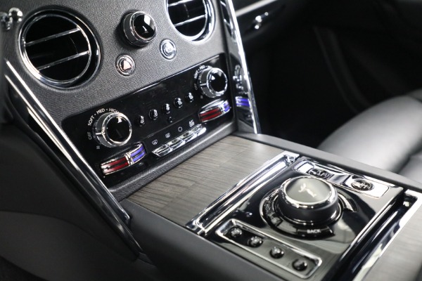 Used 2021 Rolls-Royce Cullinan for sale Sold at Bentley Greenwich in Greenwich CT 06830 27