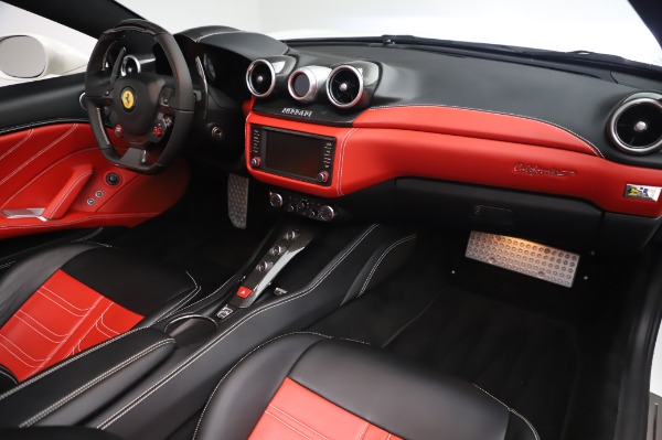 Used 2015 Ferrari California T for sale Sold at Bentley Greenwich in Greenwich CT 06830 21