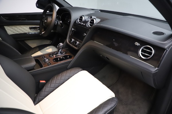 Used 2020 Bentley Bentayga V8 for sale Call for price at Bentley Greenwich in Greenwich CT 06830 25
