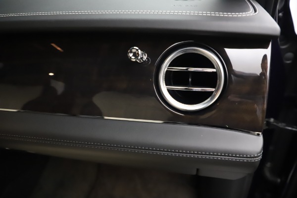 Used 2020 Bentley Bentayga V8 for sale Call for price at Bentley Greenwich in Greenwich CT 06830 27