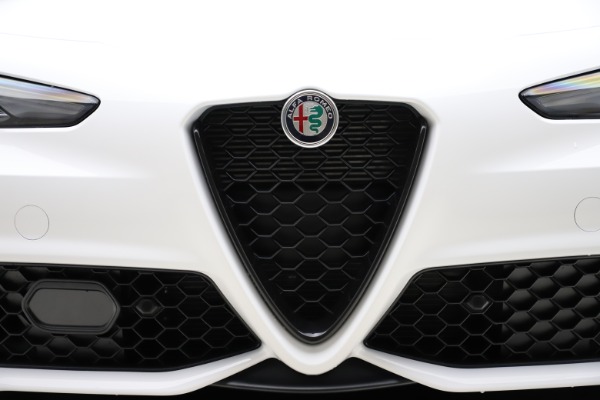 New 2020 Alfa Romeo Giulia Ti Sport Q4 for sale Sold at Bentley Greenwich in Greenwich CT 06830 26