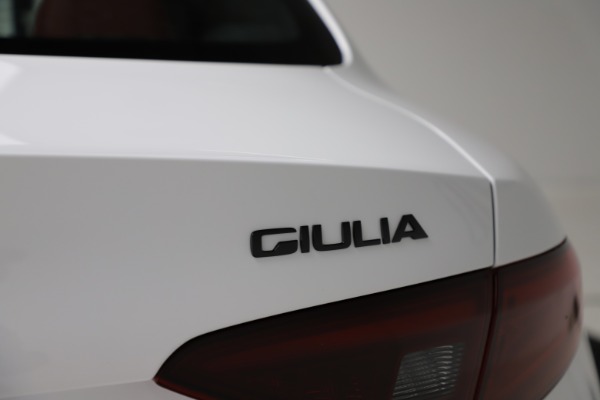 New 2020 Alfa Romeo Giulia Ti Sport Q4 for sale Sold at Bentley Greenwich in Greenwich CT 06830 27