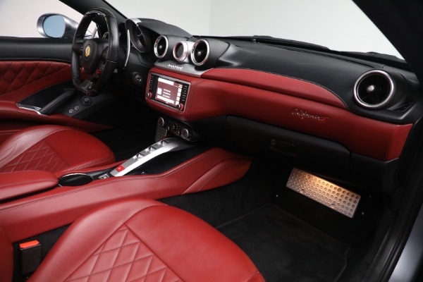 Used 2017 Ferrari California T for sale $144,900 at Bentley Greenwich in Greenwich CT 06830 23