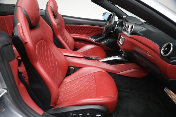 Used 2017 Ferrari California T for sale $144,900 at Bentley Greenwich in Greenwich CT 06830 24